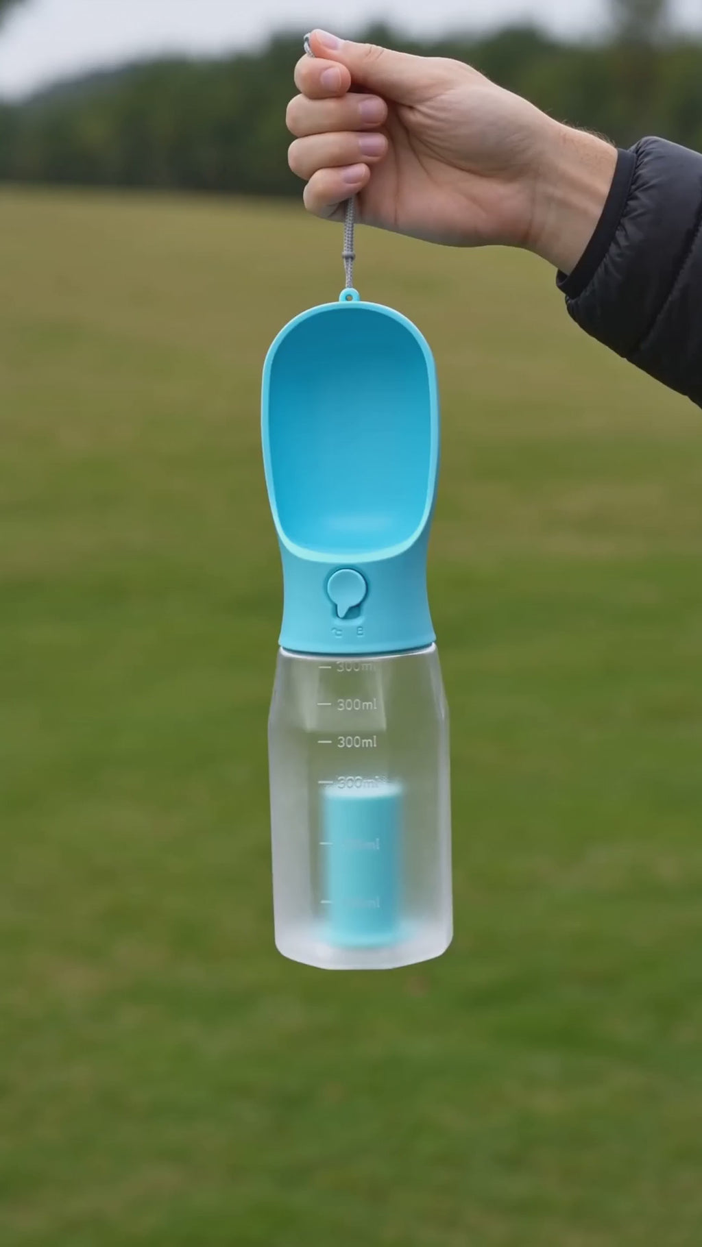 Vantare Travel Bottle for Dogs – Water, Food & Waste Bags in One